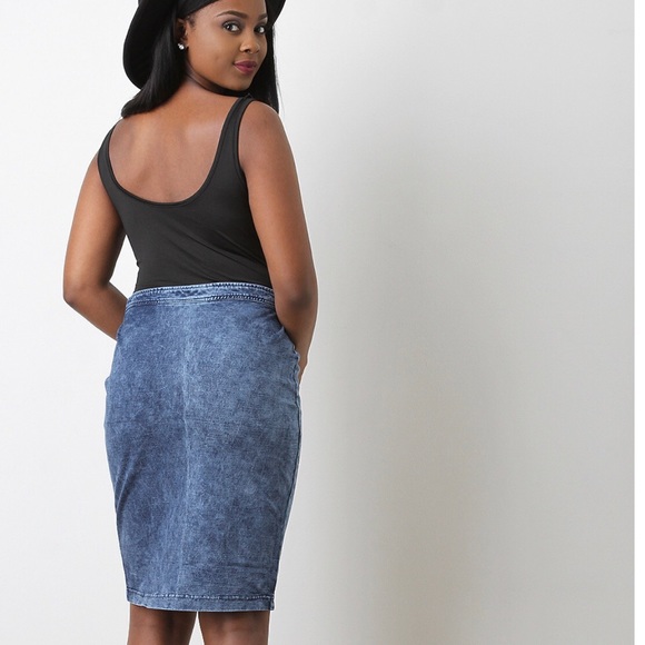 Last One* Denim Waist-Tie Pencil Skirt - Picture 2 of 3